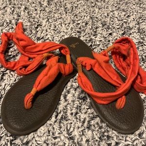 Saluki tie up yoga sandals